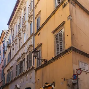 Domus Lupae -live In The Heart Of Apartamento